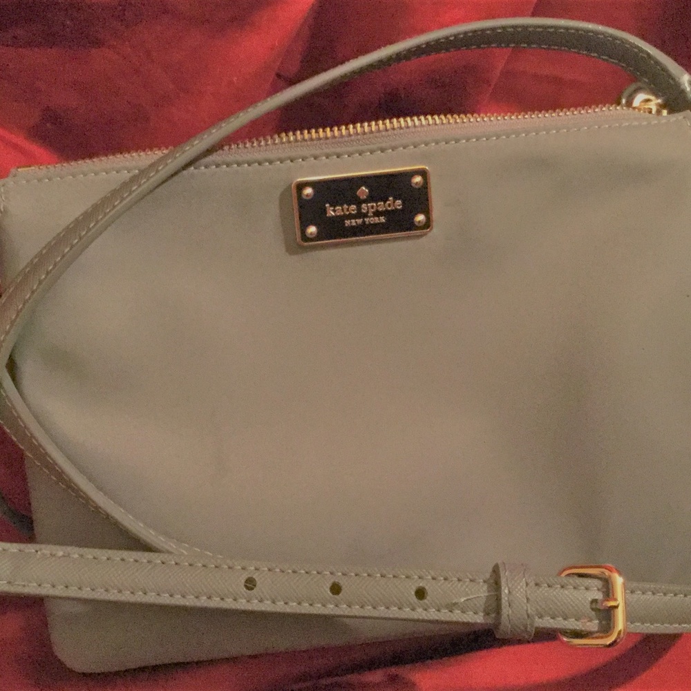 Kate Spade Cross Body – Glistening Gray